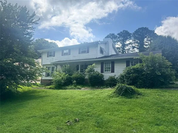 713 Pine Chase Ct, Lawrenceville, GA 30043