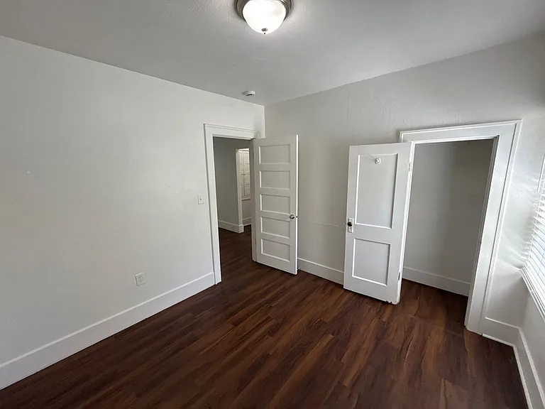 336 23rd St SE — Photo 14