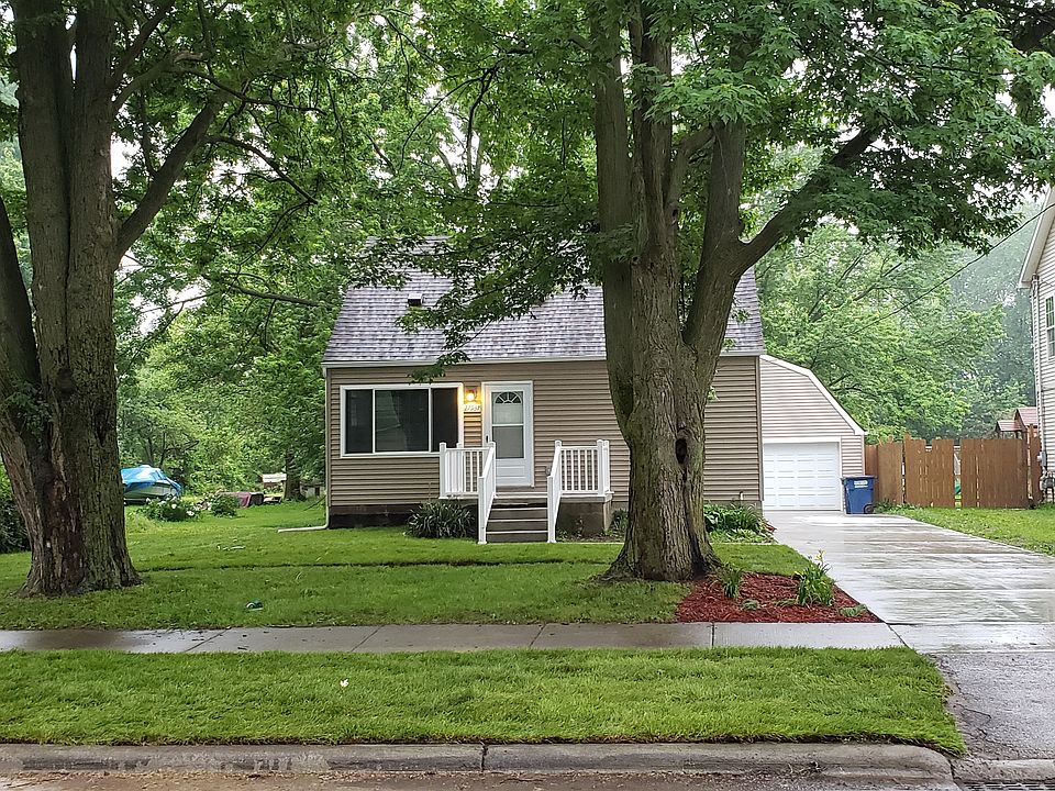 1st image of 27937 Hanover Blvd