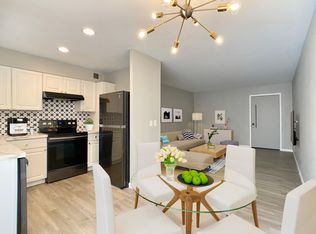 3002 N 40th St APT 14, Phoenix, AZ 85018