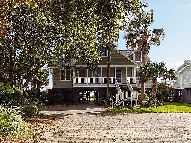 1st image of 2200 Palm Blvd