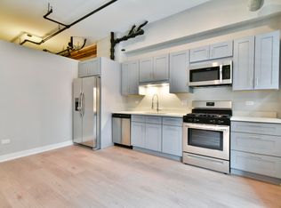 25 W Hubbard St #204, Chicago, IL 60654