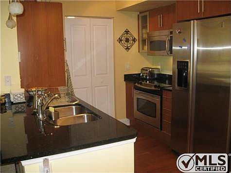 5th image of 600 S Dixie Hwy APT 502