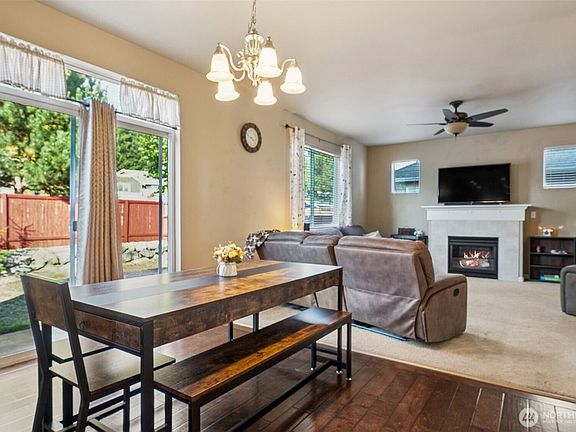3rd image of 8632 Graham Drive SE