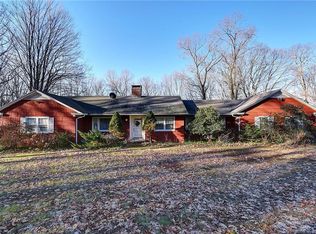 30 Collins Hill Rd, Portland, CT 06480
