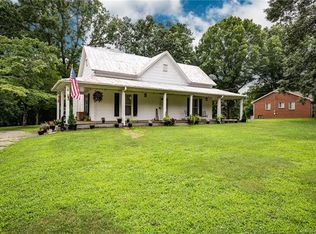 404 E Chestnut St, Stanley, NC 28164
