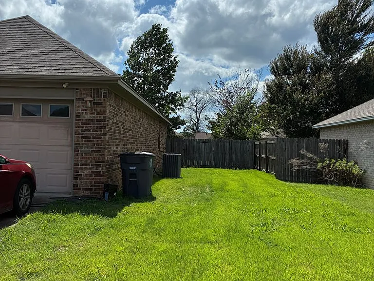 2217 Daniel Dr — Photo 7