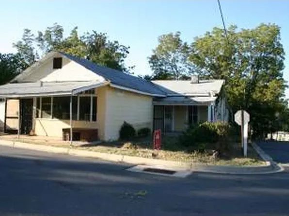 144 Cato St, Manchester, GA 31816