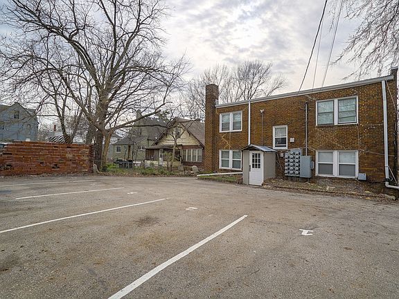 4th image of 3809 & 3811 Mercier St #16068303