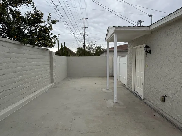 548 Barbara Ave, Azusa, CA 91702