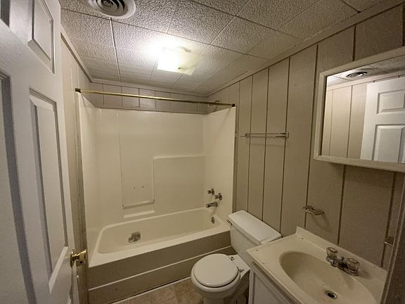 5th image of 1827 Browning St