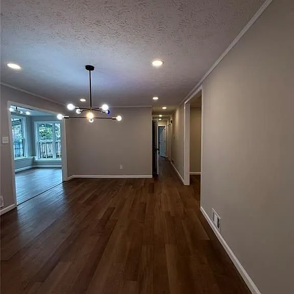 1055 Pinecrest Dr — Photo 37