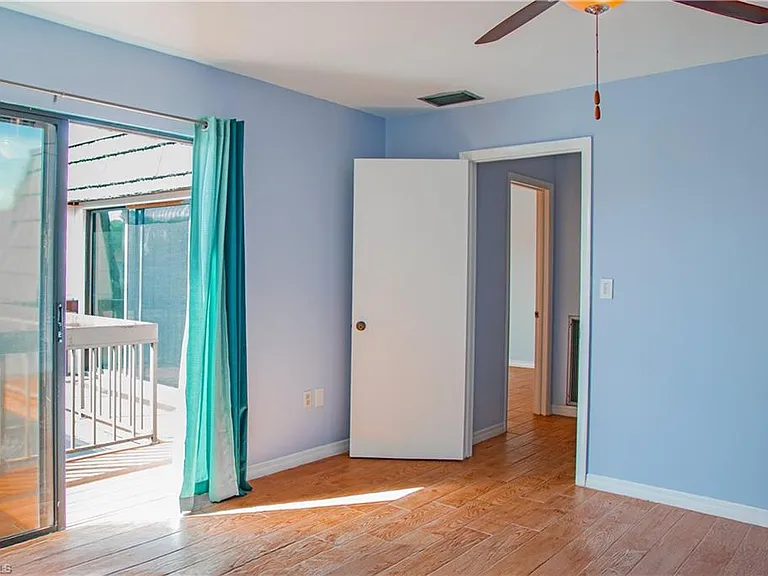 148 Lake Point Ln — Photo 10