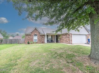 6647 Kentbrook Dr, Horn Lake, MS 38637