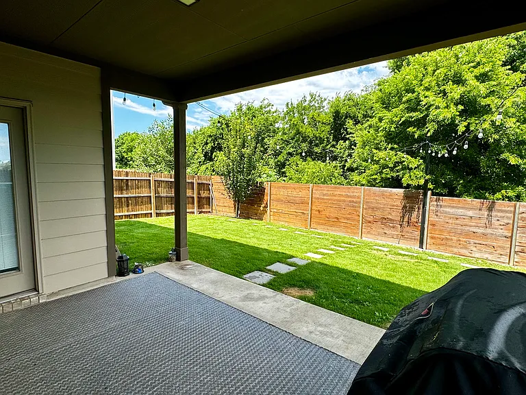 15810 Odair St — Photo 32