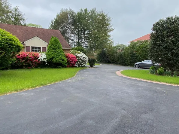 9612 Annlee Ter, Bethesda, MD 20817
