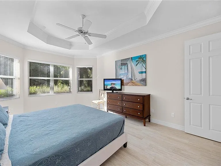 6542 Marbella Dr — Photo 19