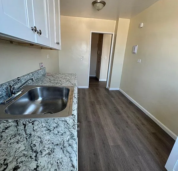 4300 Hutchinson River Pkwy E #23C — Photo 4