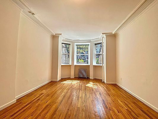 1st image of 57 W 85th St APT 1