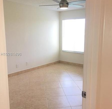 5th image of 12950 Vista Isles Dr APT 427