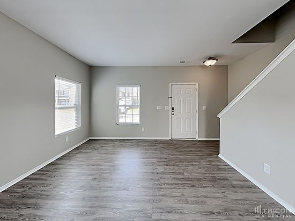 4th image of 1048 Willow Wind Dr