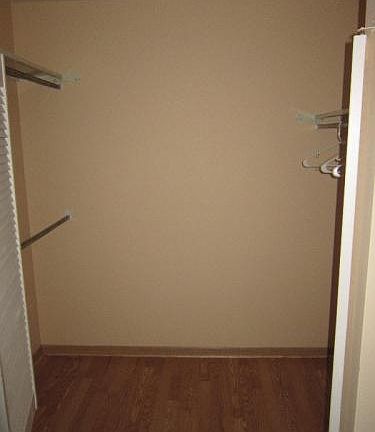 5th image of 1903 Country Dr APT 202