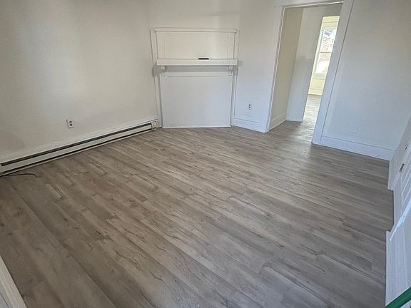 4th image of 3112 Carter Ave