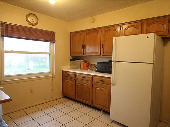 4th image of 4640 Old Road 37