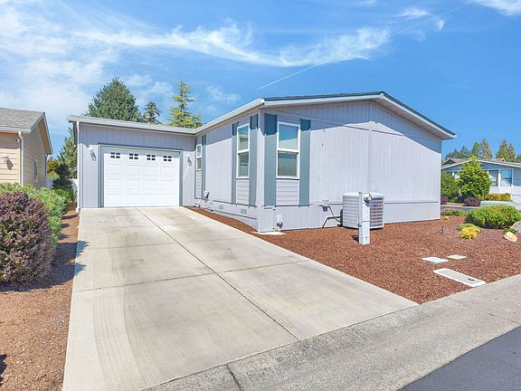4th image of 300 Winston Dr