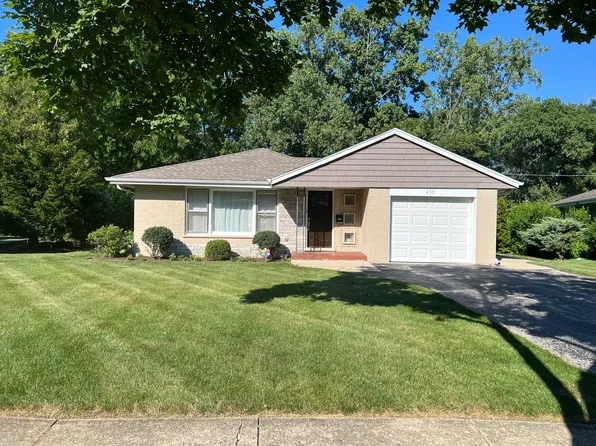 255 Riverside Dr, Northfield, IL 60093