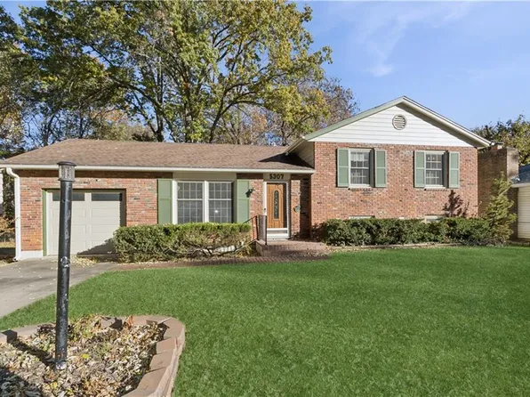 5307 N Virginia Ave, Kansas City, MO 64118