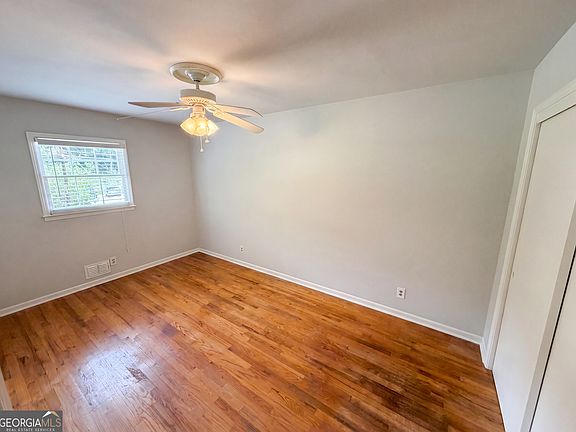 4th image of 1271 Seven Springs Cir
