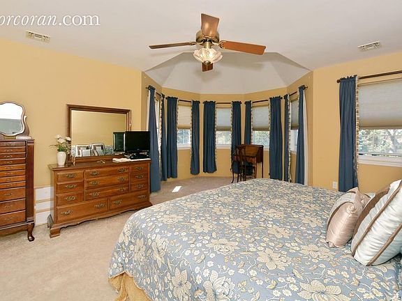 4th image of 105 Lloyds Ln