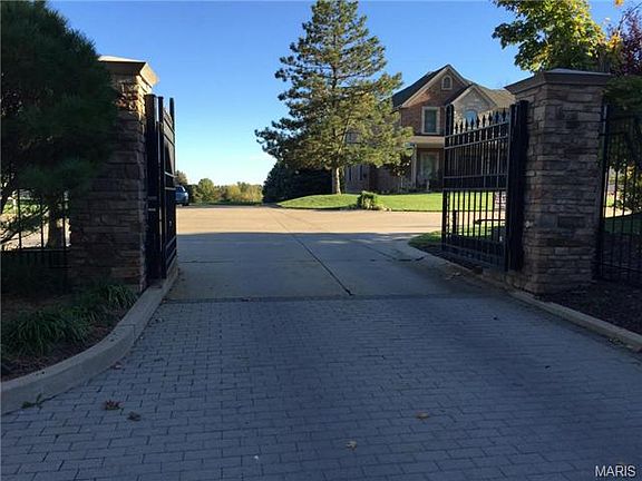 5th image of 32 Bogey Club Cir