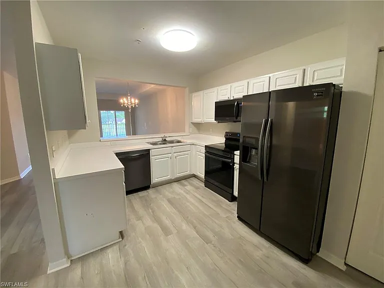 10010 Maddox Ln #315 — Photo 7