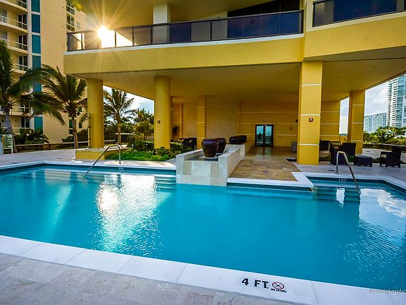 4th image of 16275 Collins Ave APT 1602