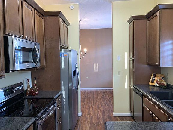 3rd image of 763 E Moss Creek Dr