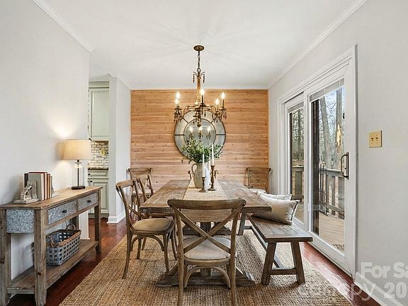5th image of 374 Tall Oaks Trl