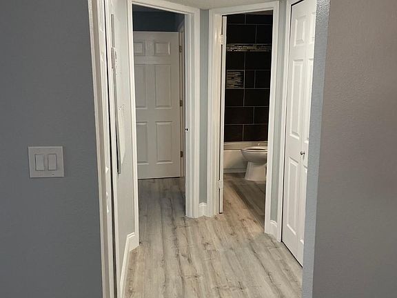 5th image of 2131 Cascades Blvd Unit 105