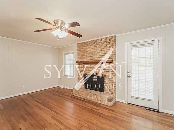 5th image of 2125 Helen Dr