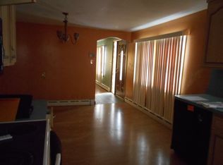 135 Columbia Rd, Lowell, MA 01854