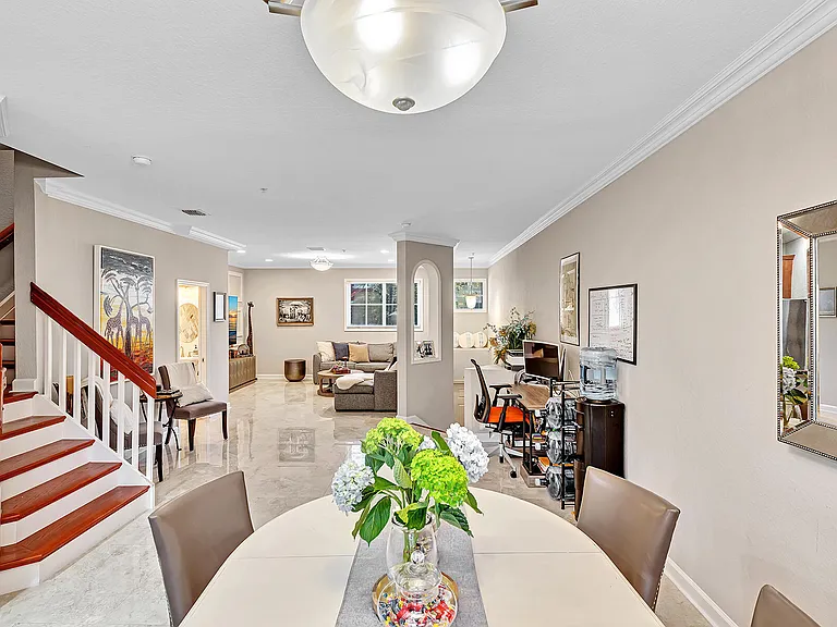 323 Bayfront Dr — Photo 16