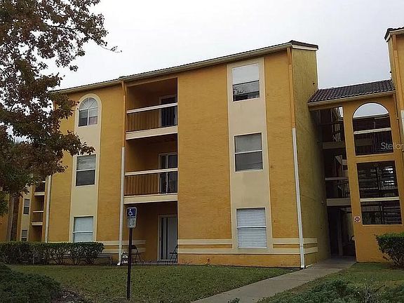 4th image of 5271 Images Cir APT 301