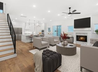 1057 N Main St, Bentonville, AR 72712