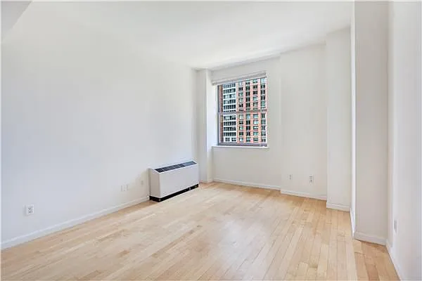 Rented by New York Residence | media 28