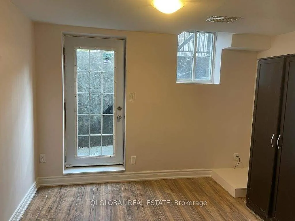2 bed, $1,600 — Photo 4