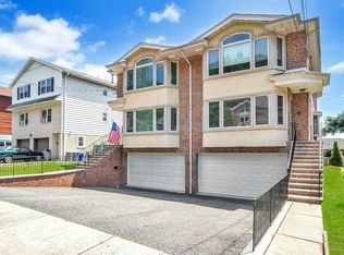 79 Myrtle Ave, Edgewater, NJ 07020