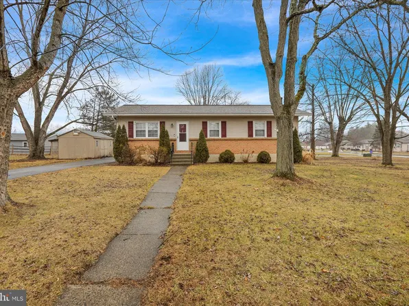 219 Shockley Dr, Birdsboro, PA 19508