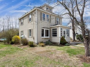 32 Farrington St, Franklin, MA 02038