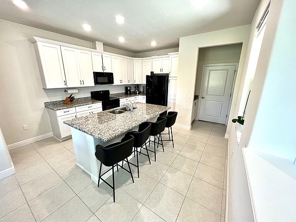 3rd image of 1855 Trailside Dr #1